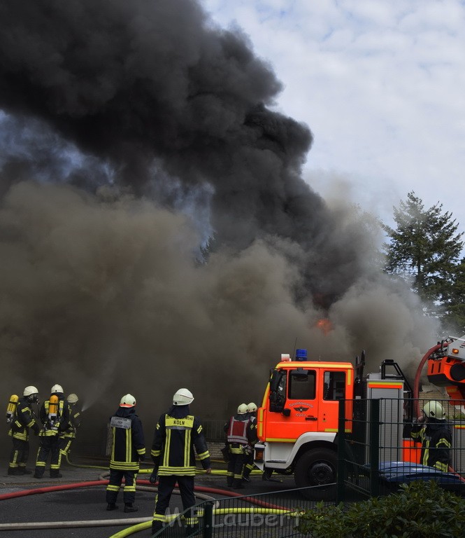 Feuer 2 Y Explo Koeln Hoehenhaus Scheuerhofstr P0172.JPG - Miklos Laubert